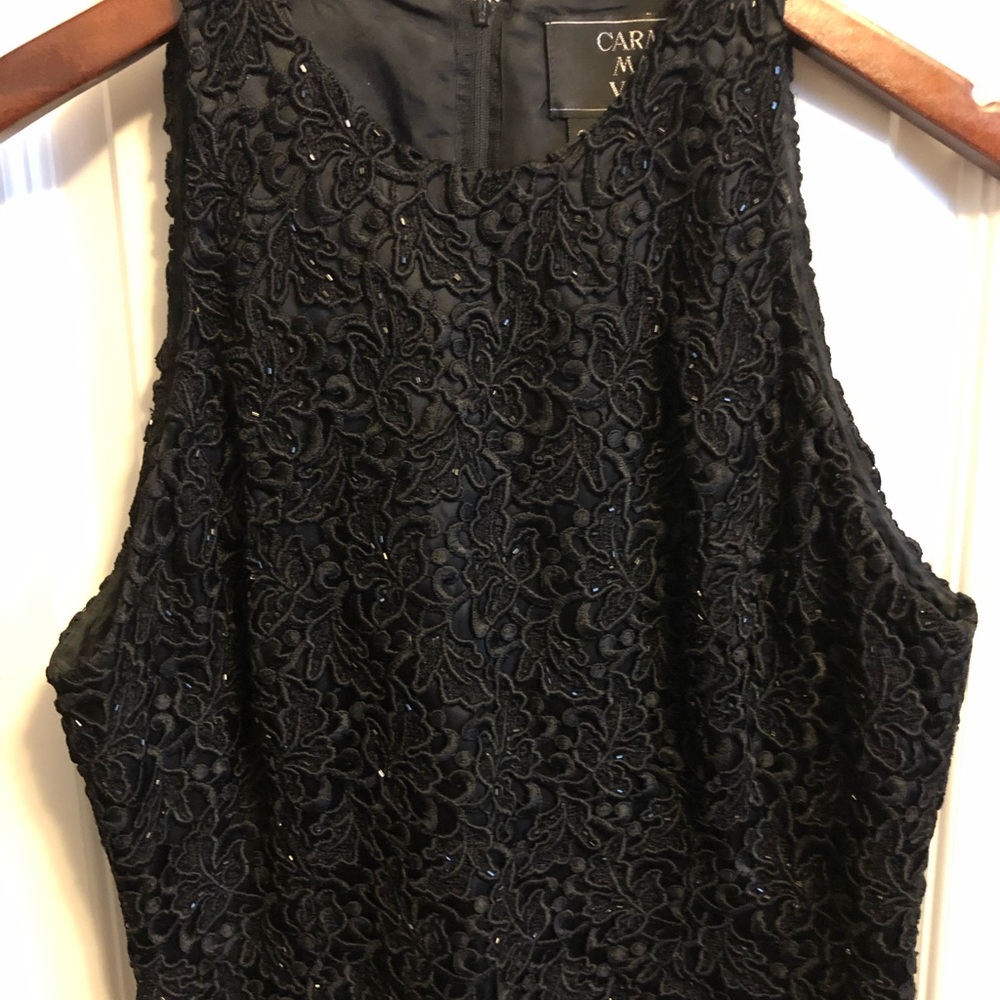 Carmen Marc Valvo sleeveless lace top